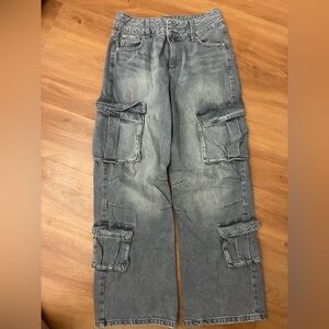 Garage High Rise Wide Cargo Jean Size 5